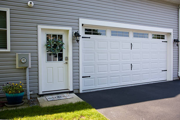 24/7 Emergency Garage Door Panel Replacement experts in Mancelona, MI